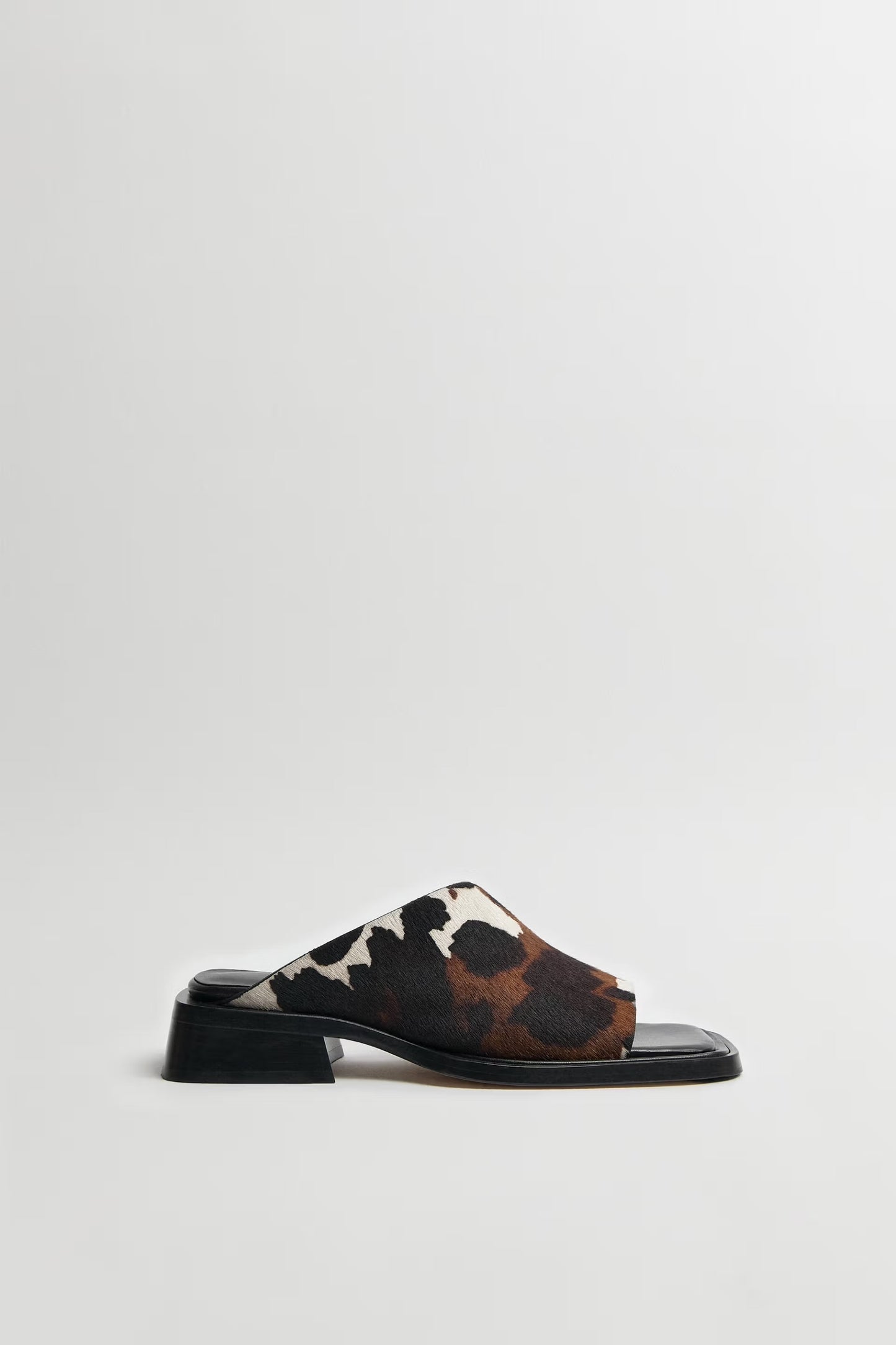 Alendra Cow Print
