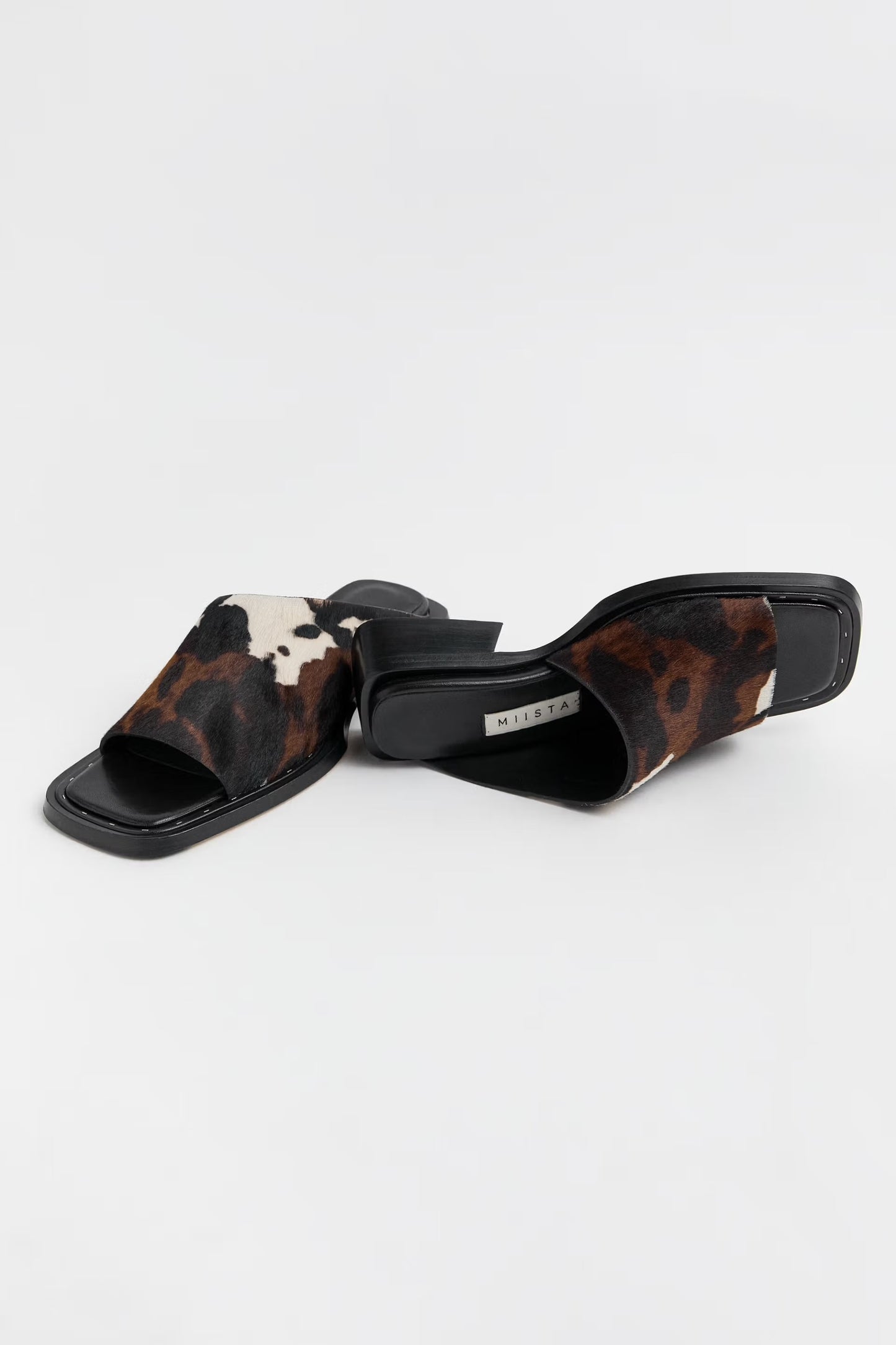 Alendra Cow Print